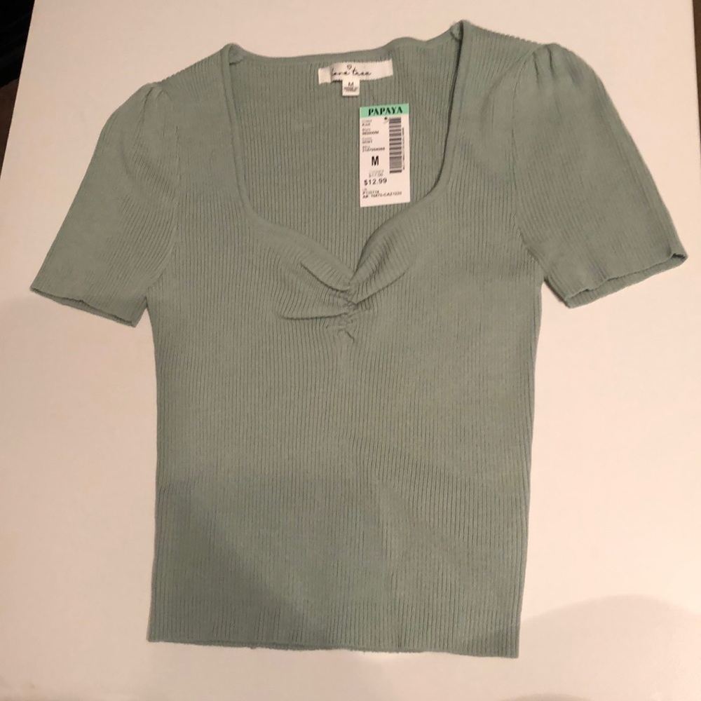 Sage/mint ribbed top. Size medium